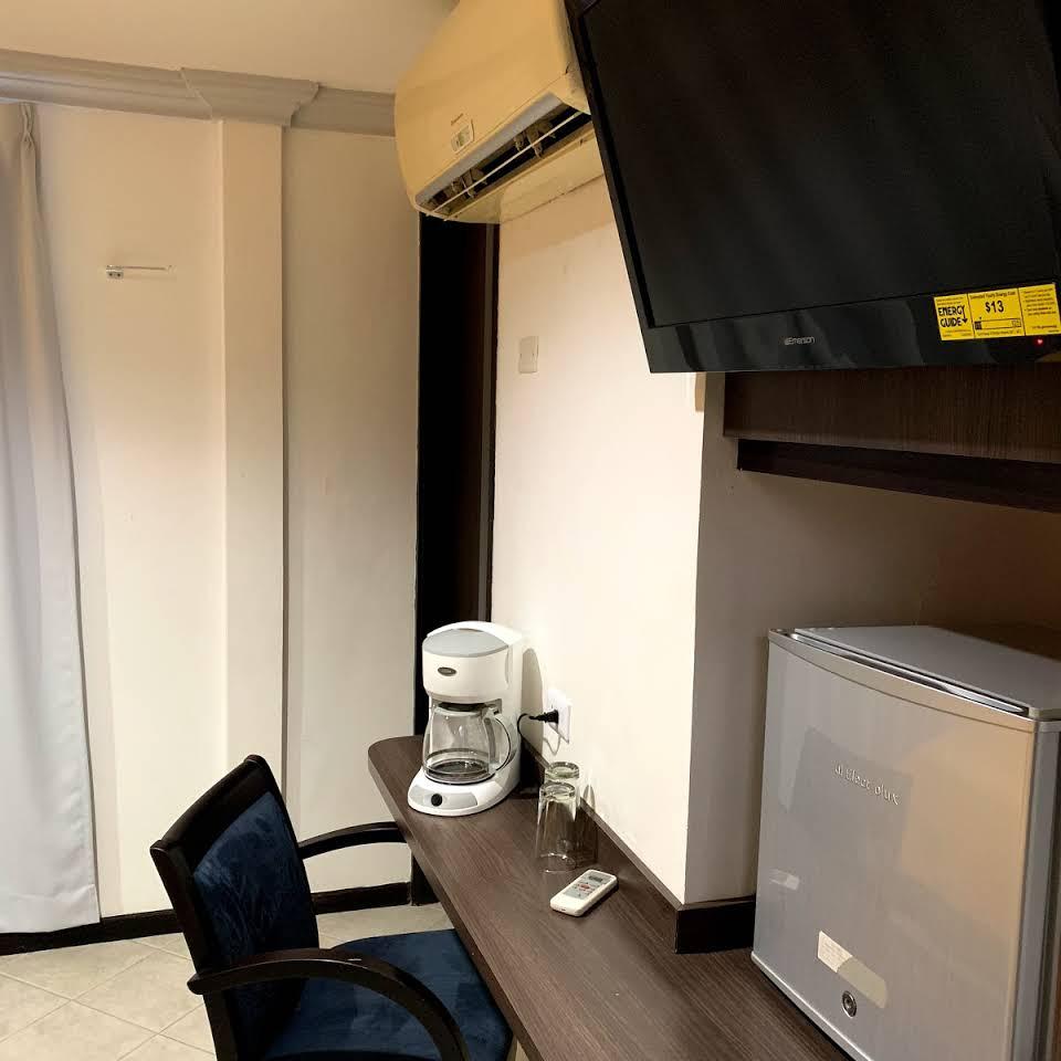 Buenavista Inn مايكيتيا المظهر الخارجي الصورة