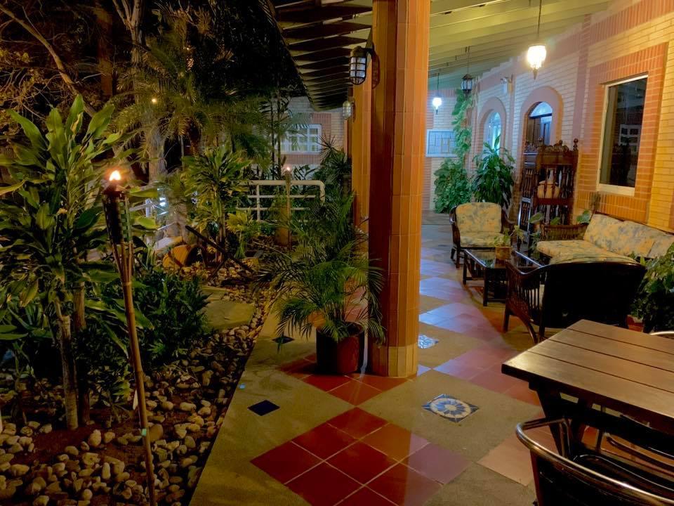 Buenavista Inn مايكيتيا المظهر الخارجي الصورة